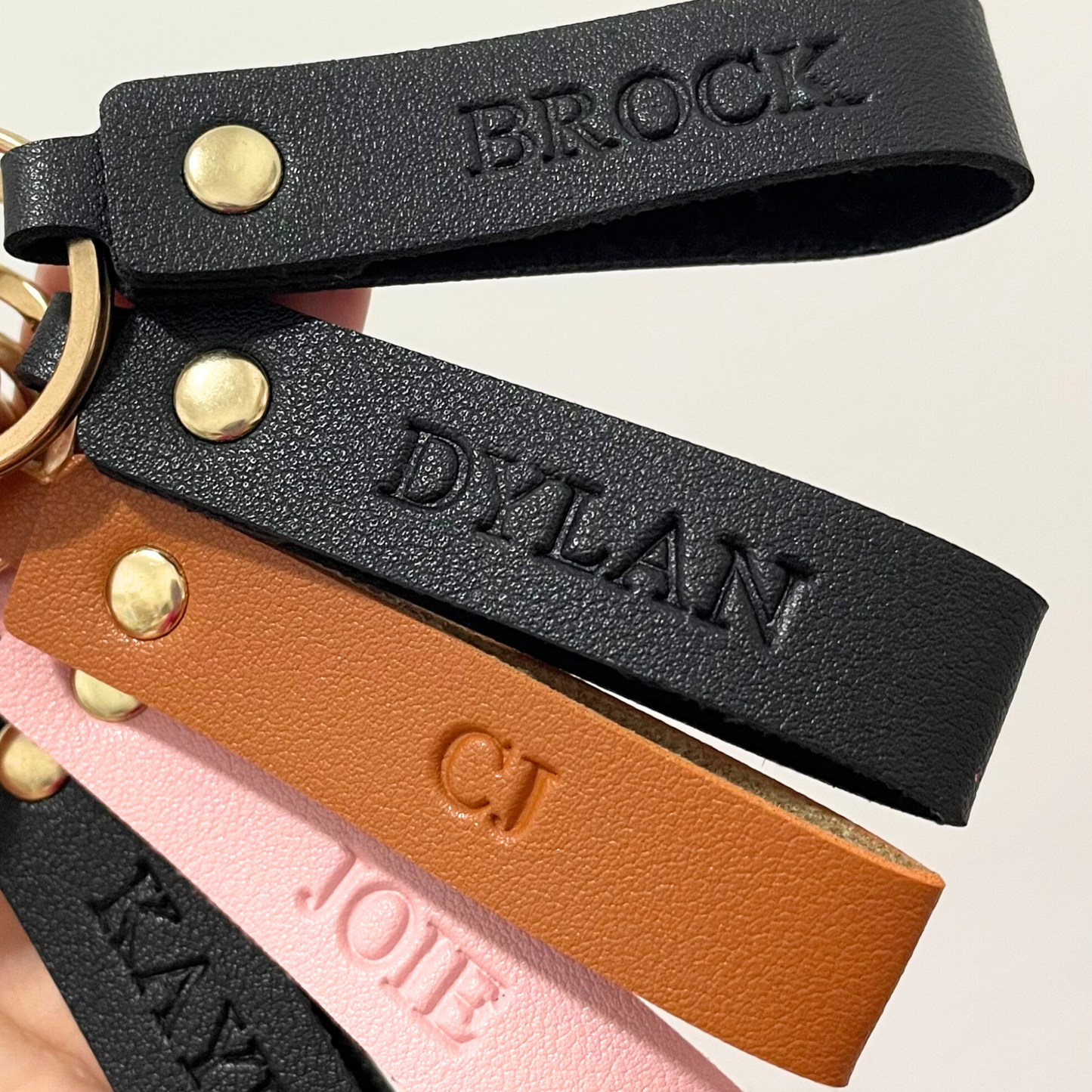 Llaveros de Cuero Personalizados con Monogramas