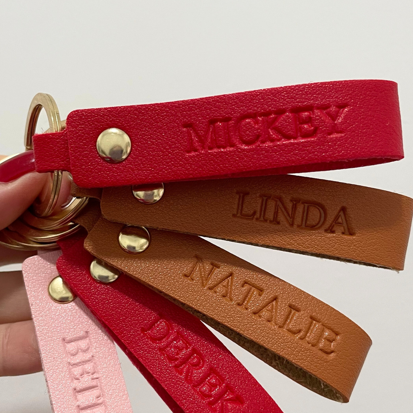 Llaveros de Cuero Personalizados con Monogramas