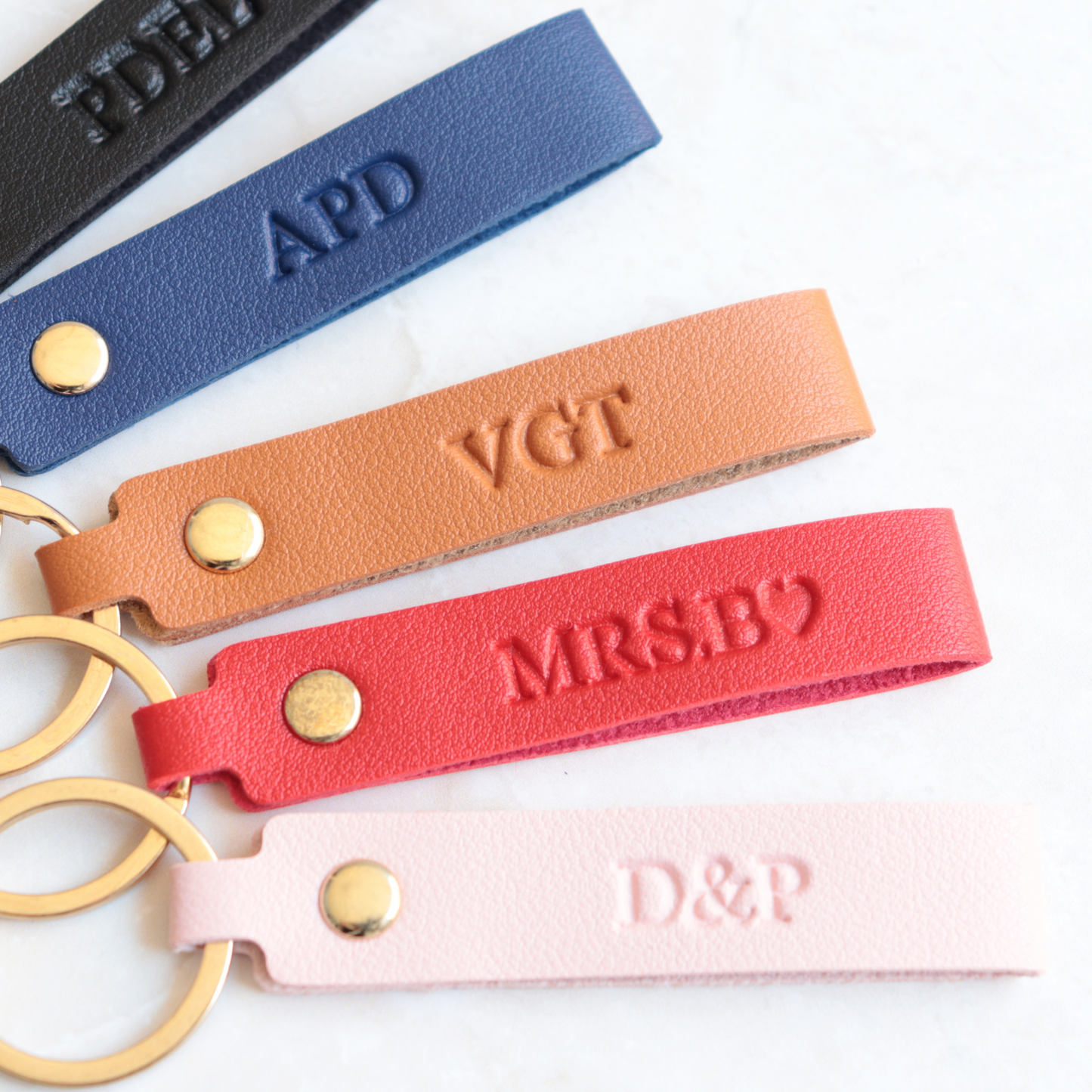 Llaveros de Cuero Personalizados con Monogramas
