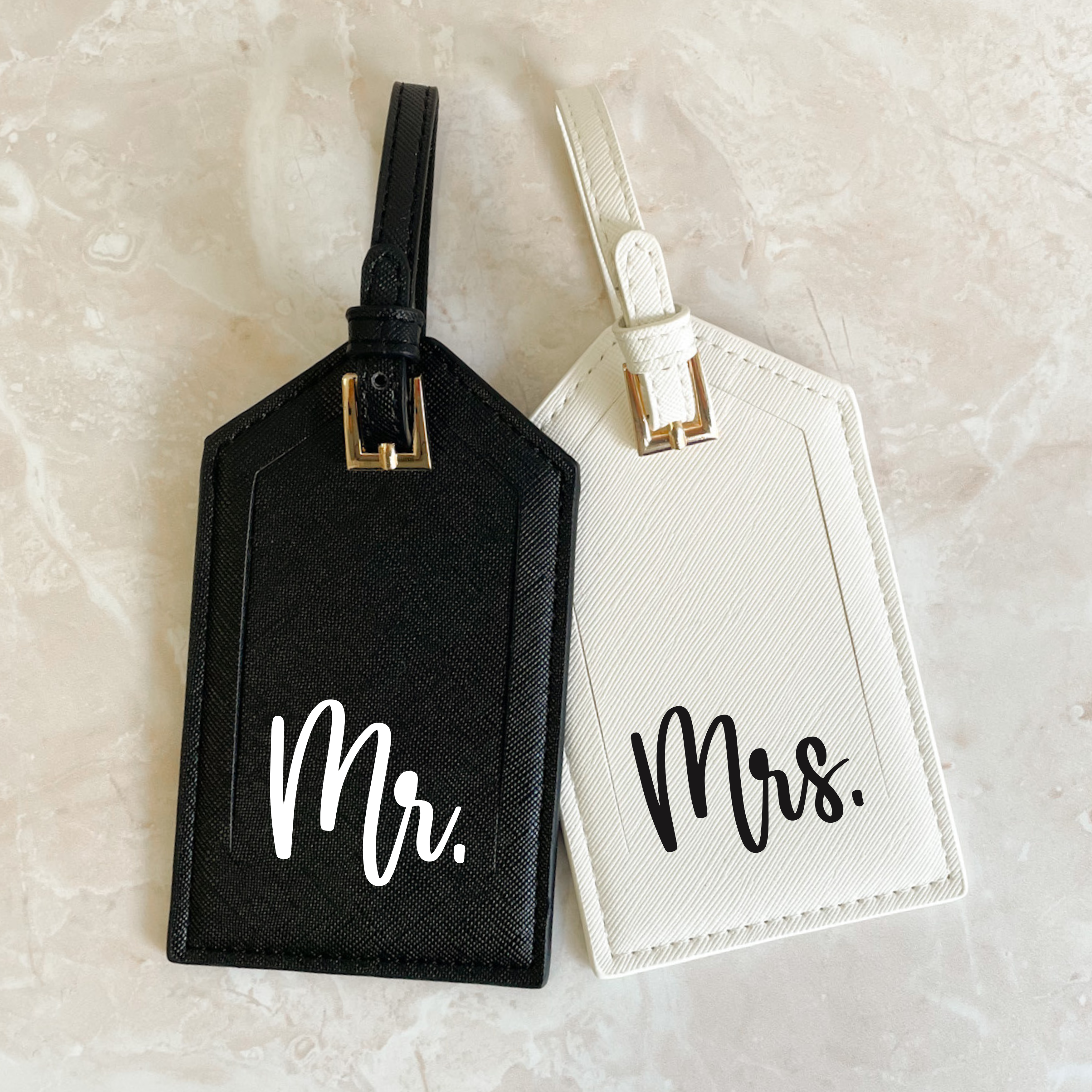 Etiquetas de equipaje Mr y Mrs personalizadas en cuero negro y blanco para pareja