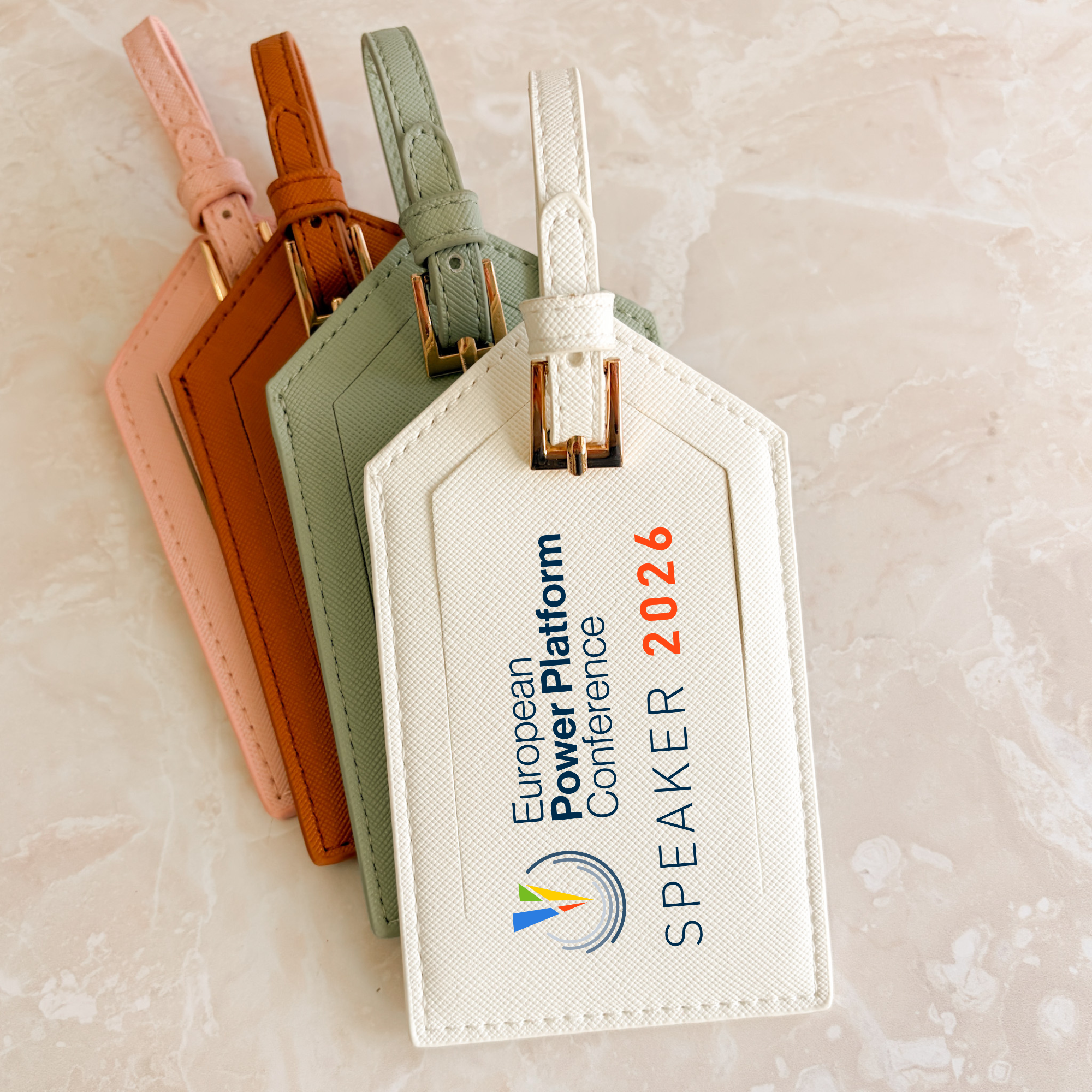Etiquetas de maleta corporativas en varios colores con logo personalizado — acabado premium